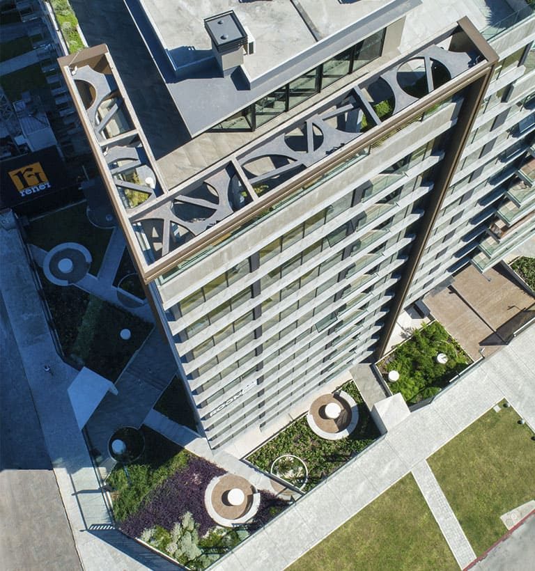 contacto_0000_exterior_torre_arenas